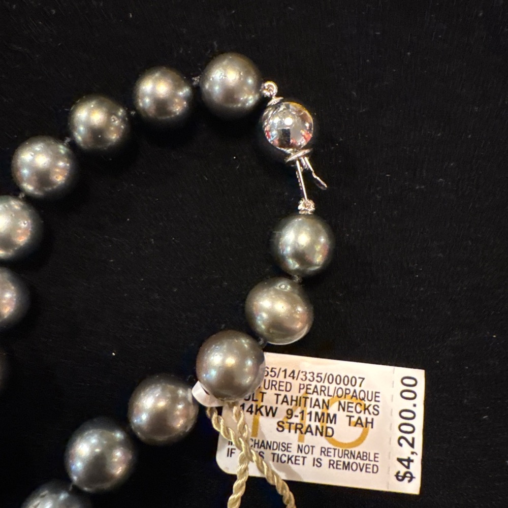 Belle de Mer Tahitian Pearl Necklace 14K White Gold 9-11mm Macy’s Original Tags - Picture 2 of 7